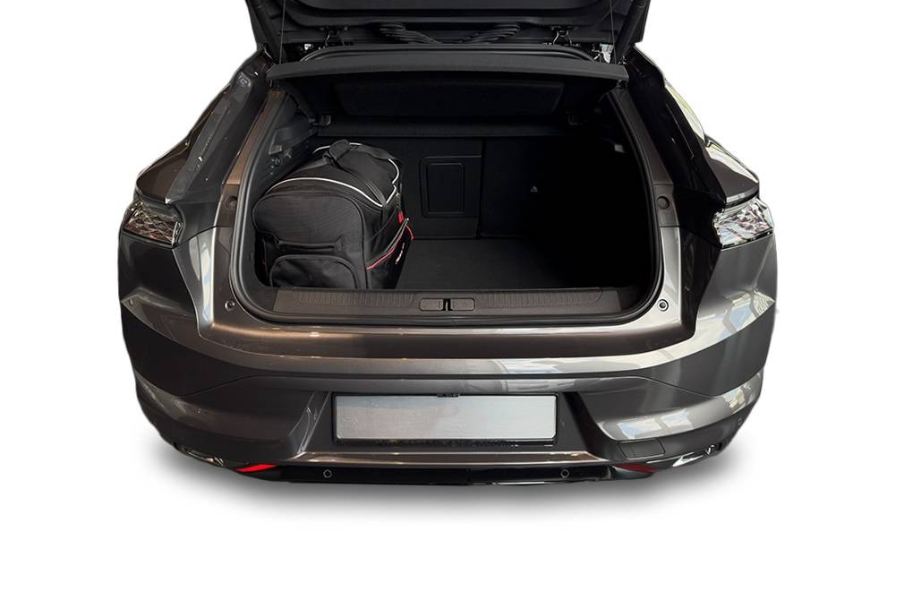 Torby KJUST SPORT do DS 4 II — torby wyjmowane z bagażnika krok po kroku