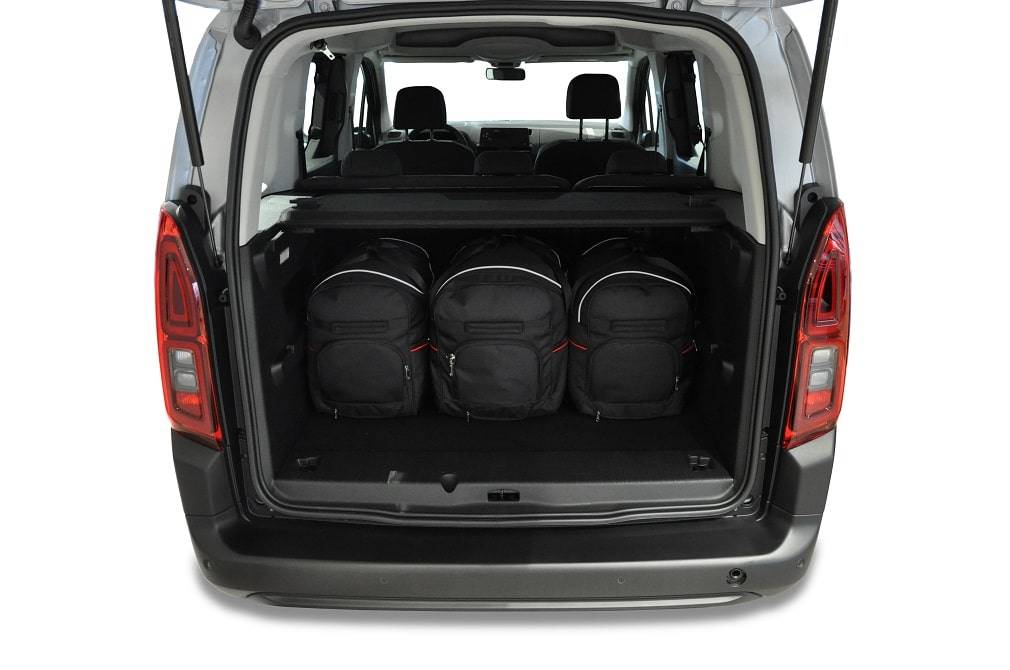Torby KJUST AERO do Toyota Proace City I — torby wyjmowane z bagażnika krok po kroku