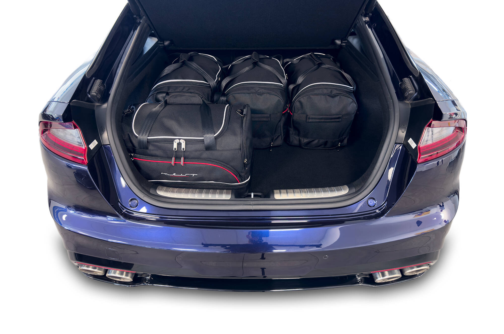 Torby KJUST SPORT do Kia Stinger I — torby wyjmowane z bagażnika krok po kroku