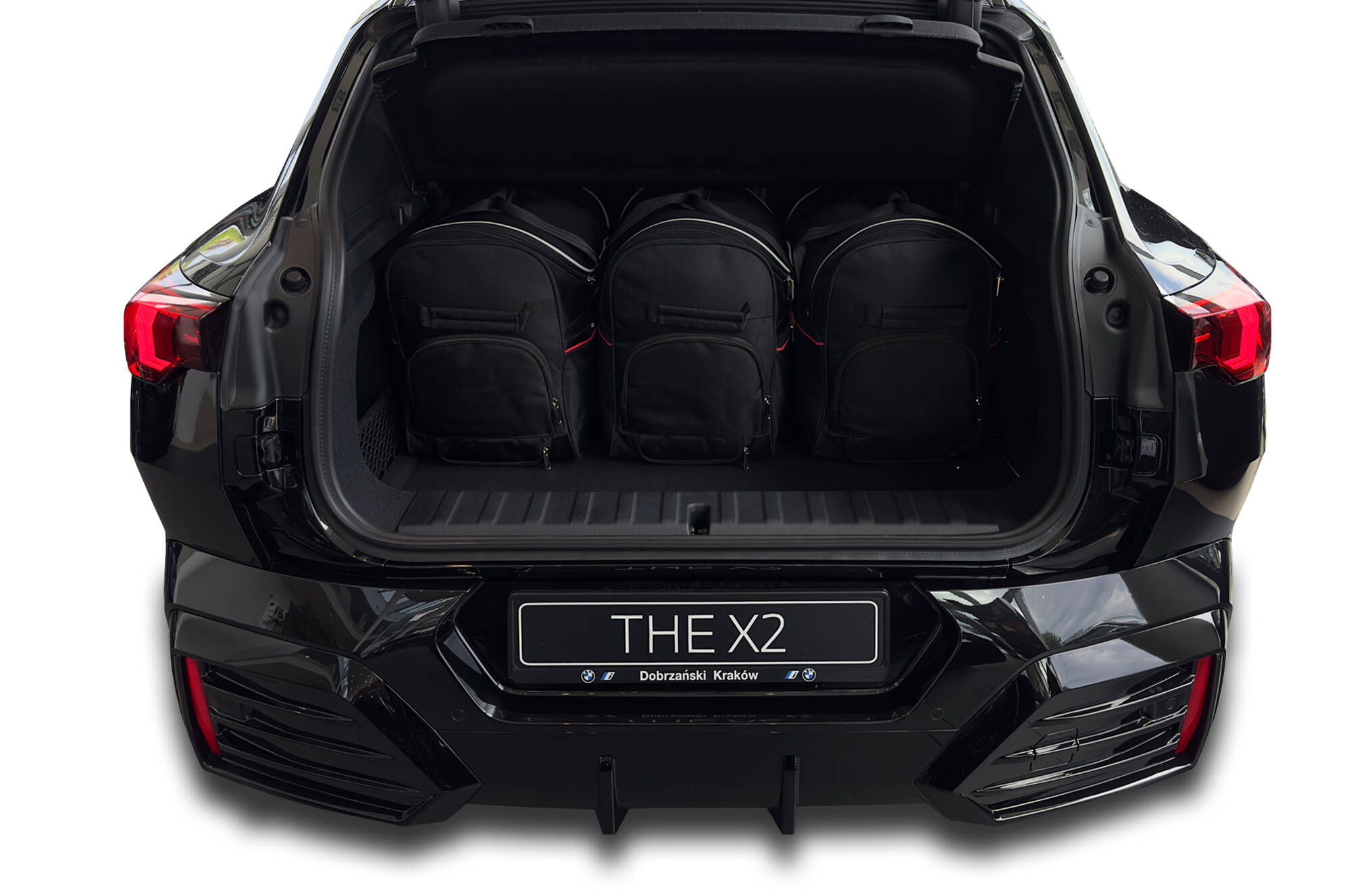 Torby KJUST AERO do BMW iX2 U10 — torby wyjmowane z bagażnika krok po kroku