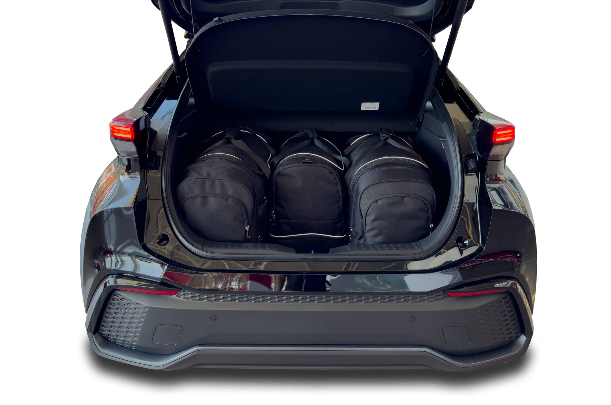 Torby KJUST SPORT do Toyota C-HR Hybrid AX20 — torby wyjmowane z bagażnika krok po kroku