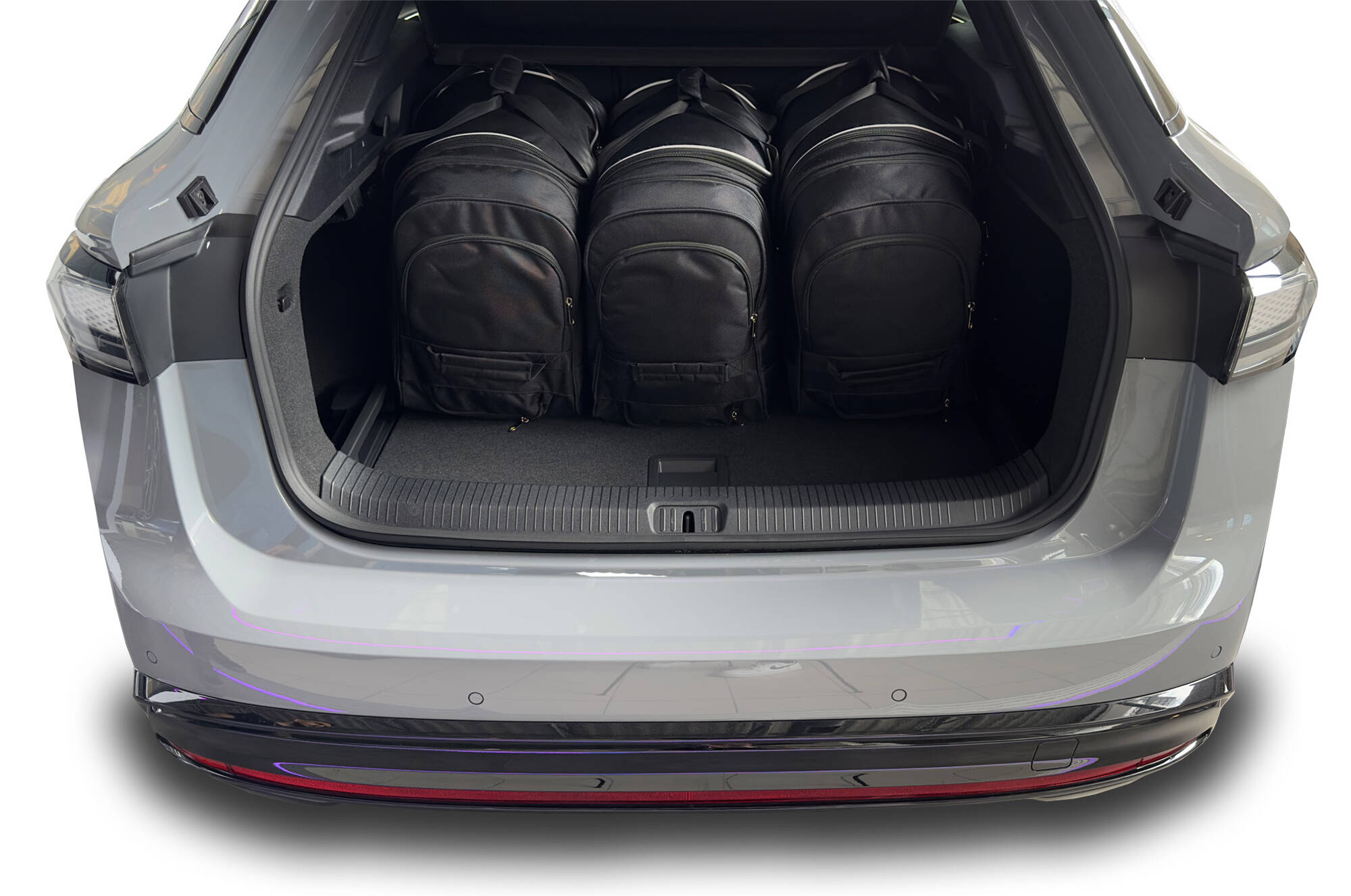 Torby KJUST AERO do Volkswagen ID.7 I — torby wyjmowane z bagażnika krok po kroku