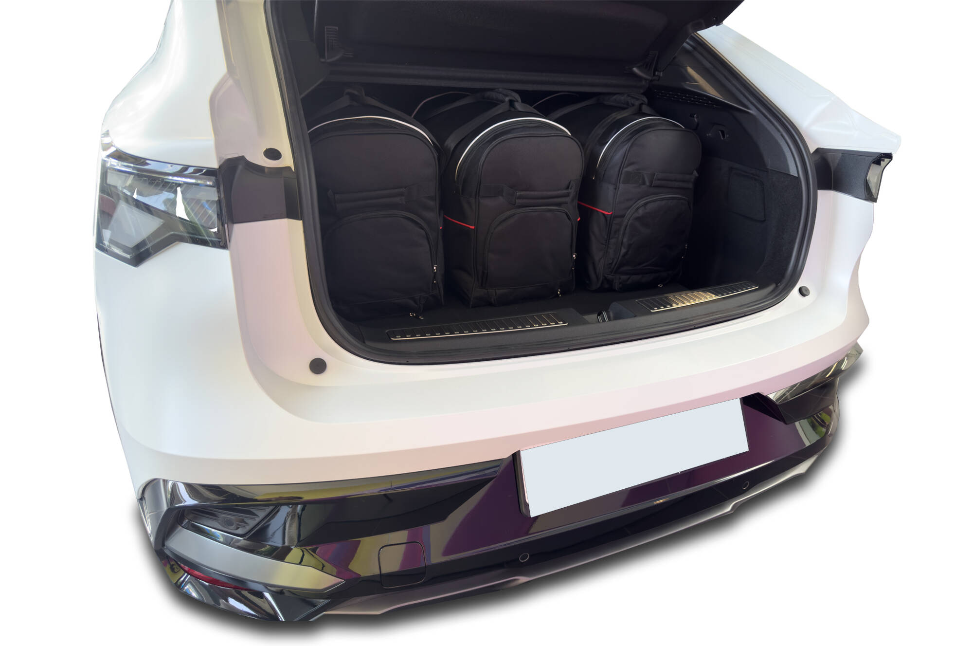 Torby KJUST AERO do Renault Rafale Hybrid I — torby wyjmowane z bagażnika krok po kroku