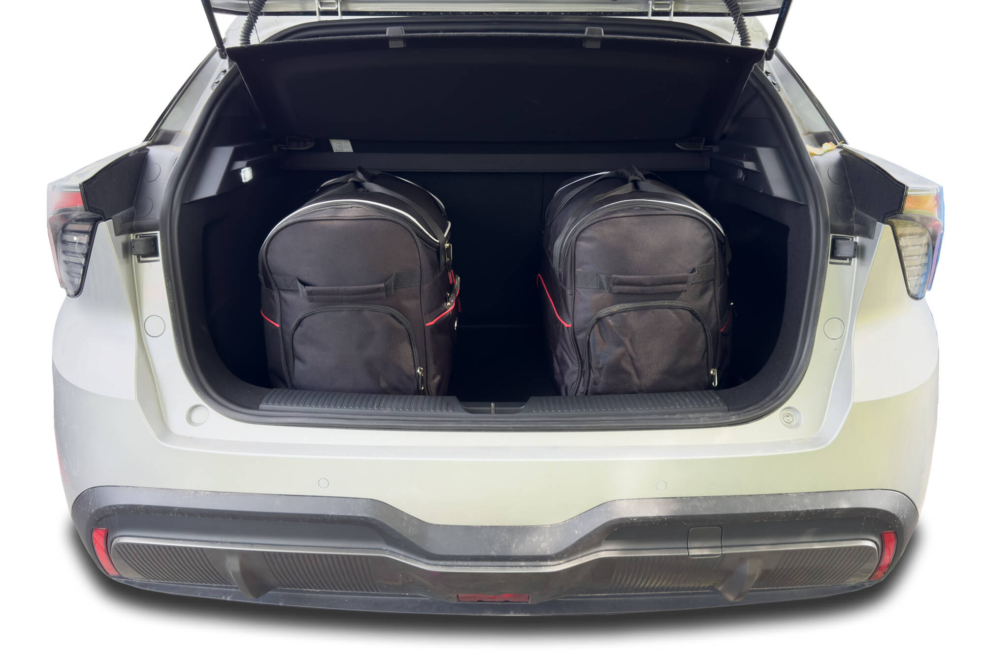 Torby KJUST SPORT do MG 4 Electric I — torby wyjmowane z bagażnika krok po kroku