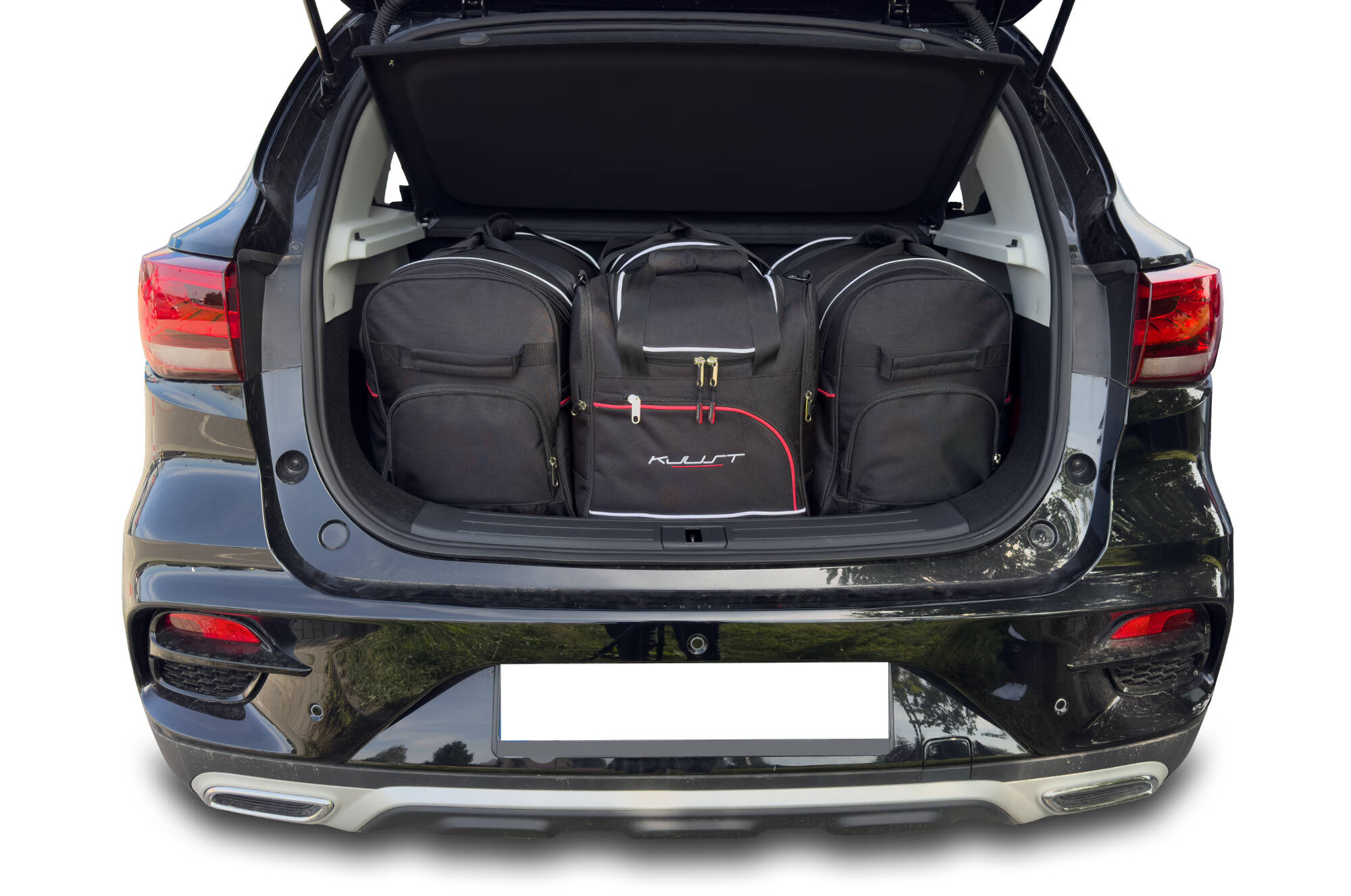 Torby KJUST AERO do MG ZS I — zestaw ułożony w bagażniku