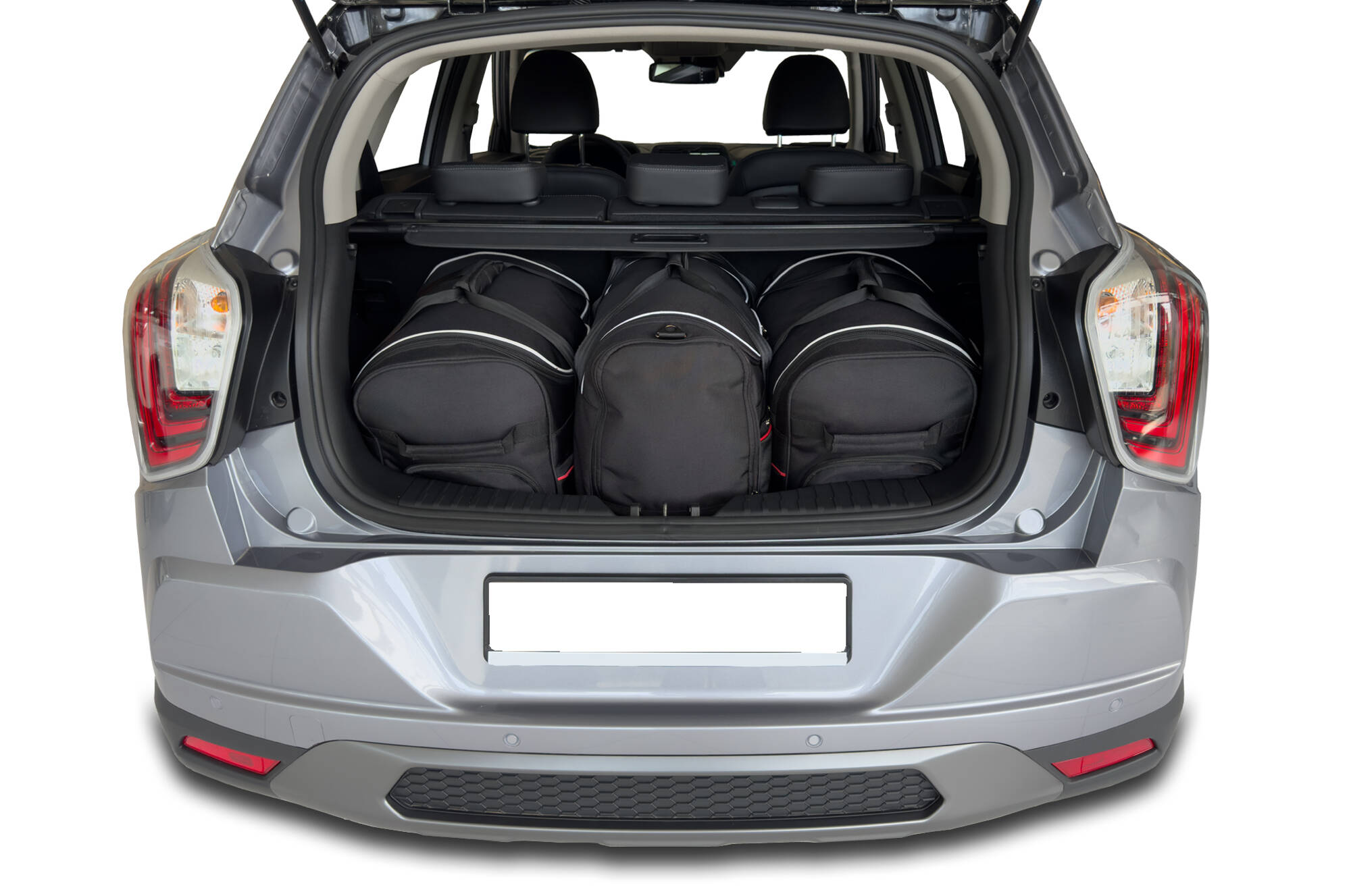 Torby KJUST SPORT do Ssangyong Tivoli I — zestaw ułożony w bagażniku