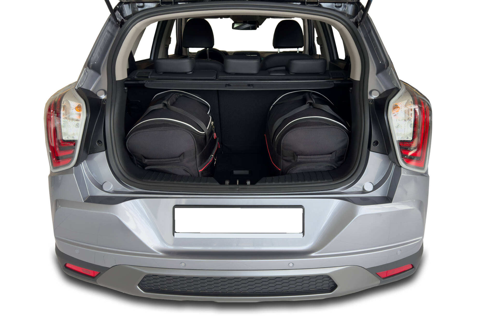 Torby KJUST SPORT do Ssangyong Tivoli I — torby wyjmowane z bagażnika krok po kroku
