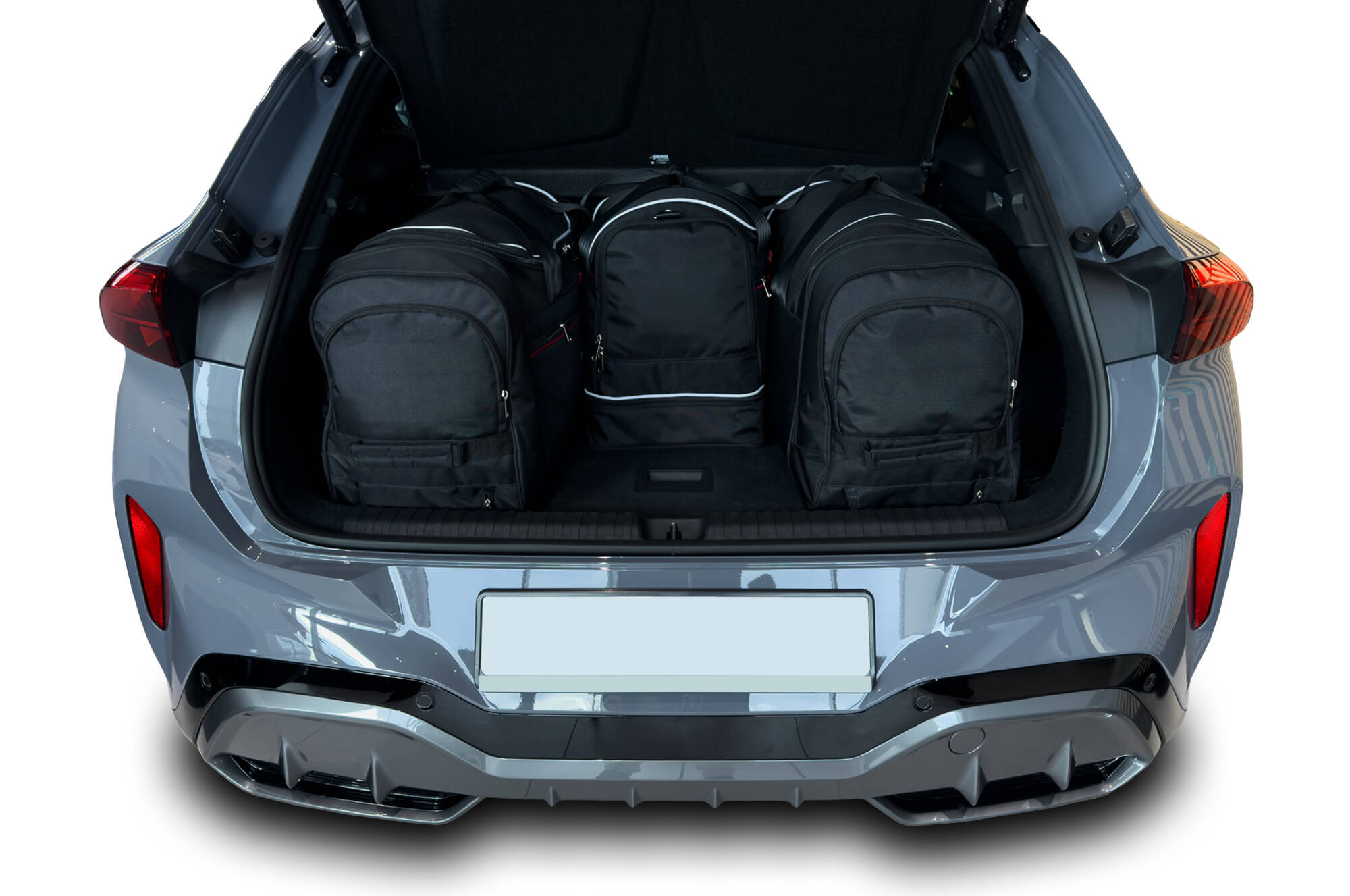 Torby KJUST SPORT do Cupra Terramar I — torby wyjmowane z bagażnika krok po kroku