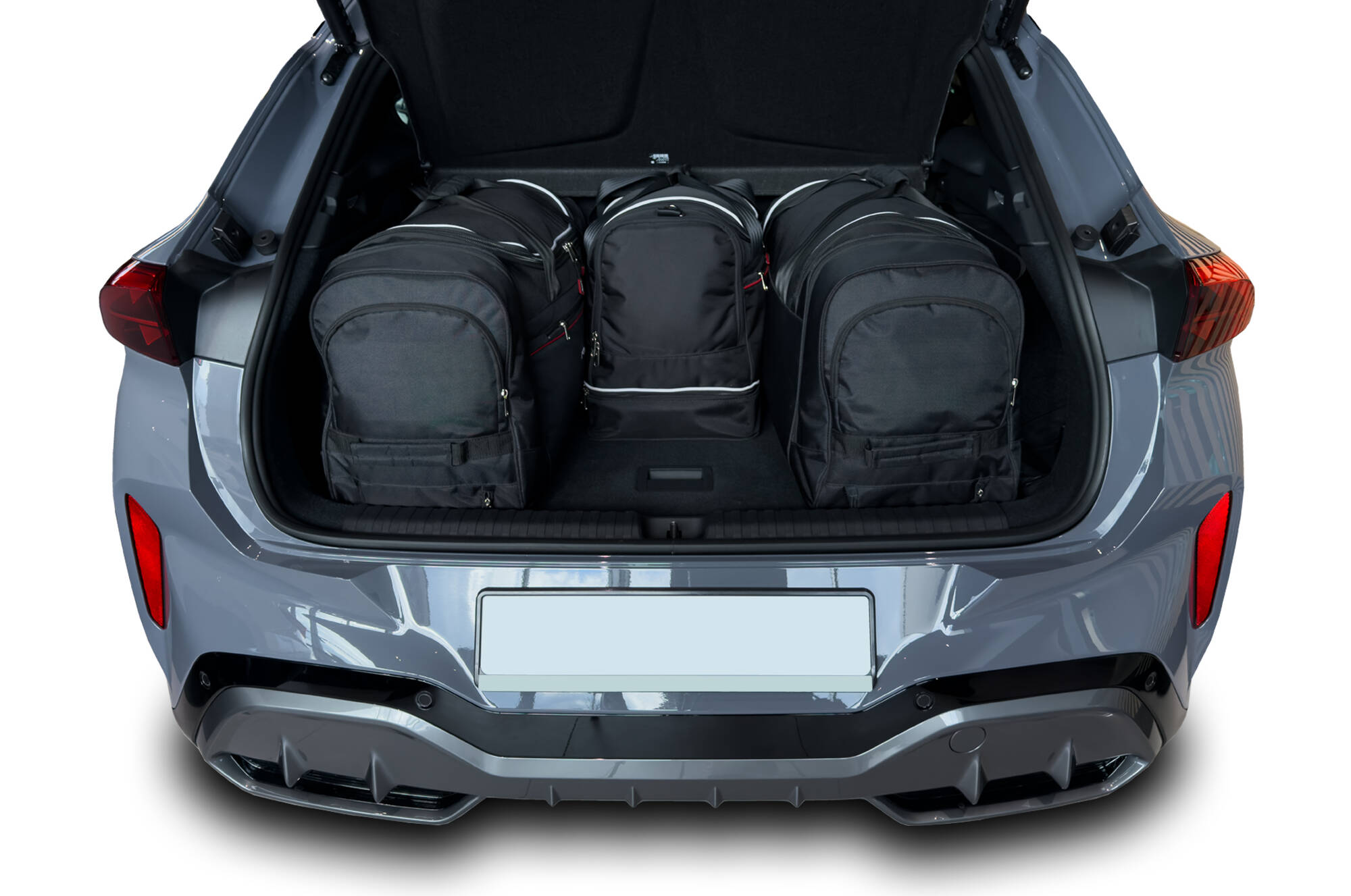 Torby KJUST AERO do Cupra Terramar Plug-In Hybrid I — torby wyjmowane z bagażnika krok po kroku