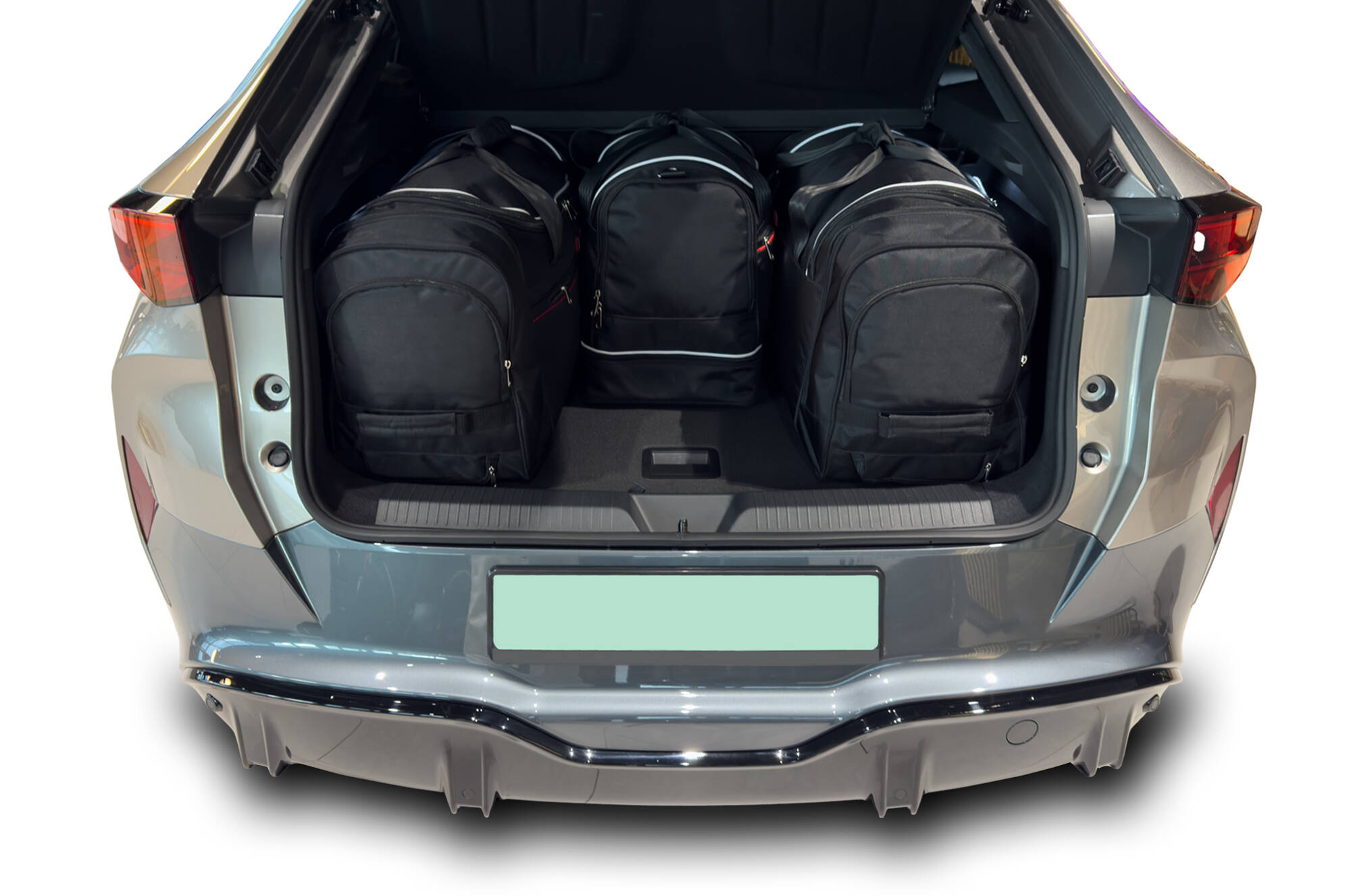 Torby KJUST SPORT do Cupra Tavascan Electric I — torby wyjmowane z bagażnika krok po kroku