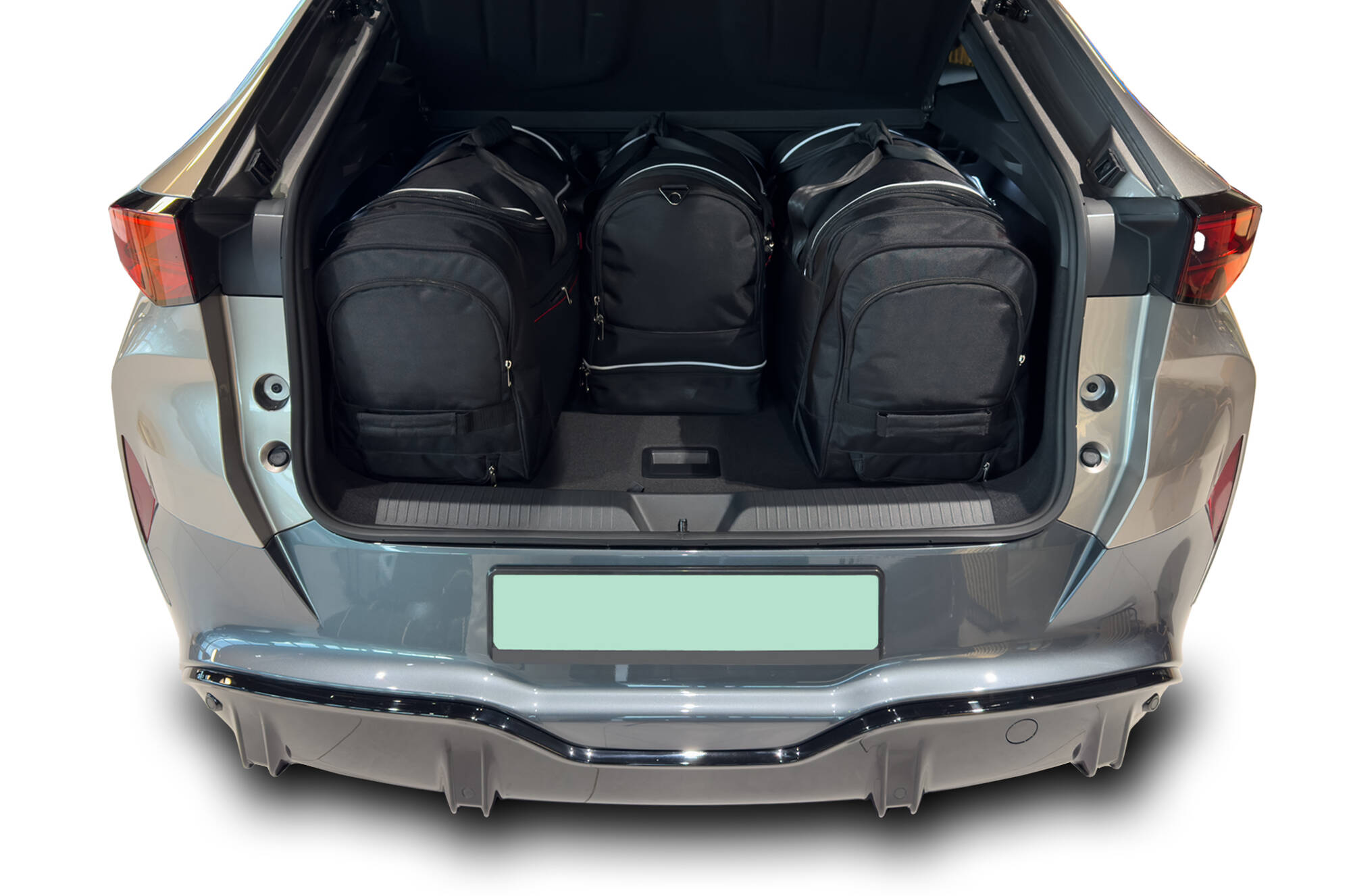 Torby KJUST AERO do Cupra Tavascan Electric I — torby wyjmowane z bagażnika krok po kroku