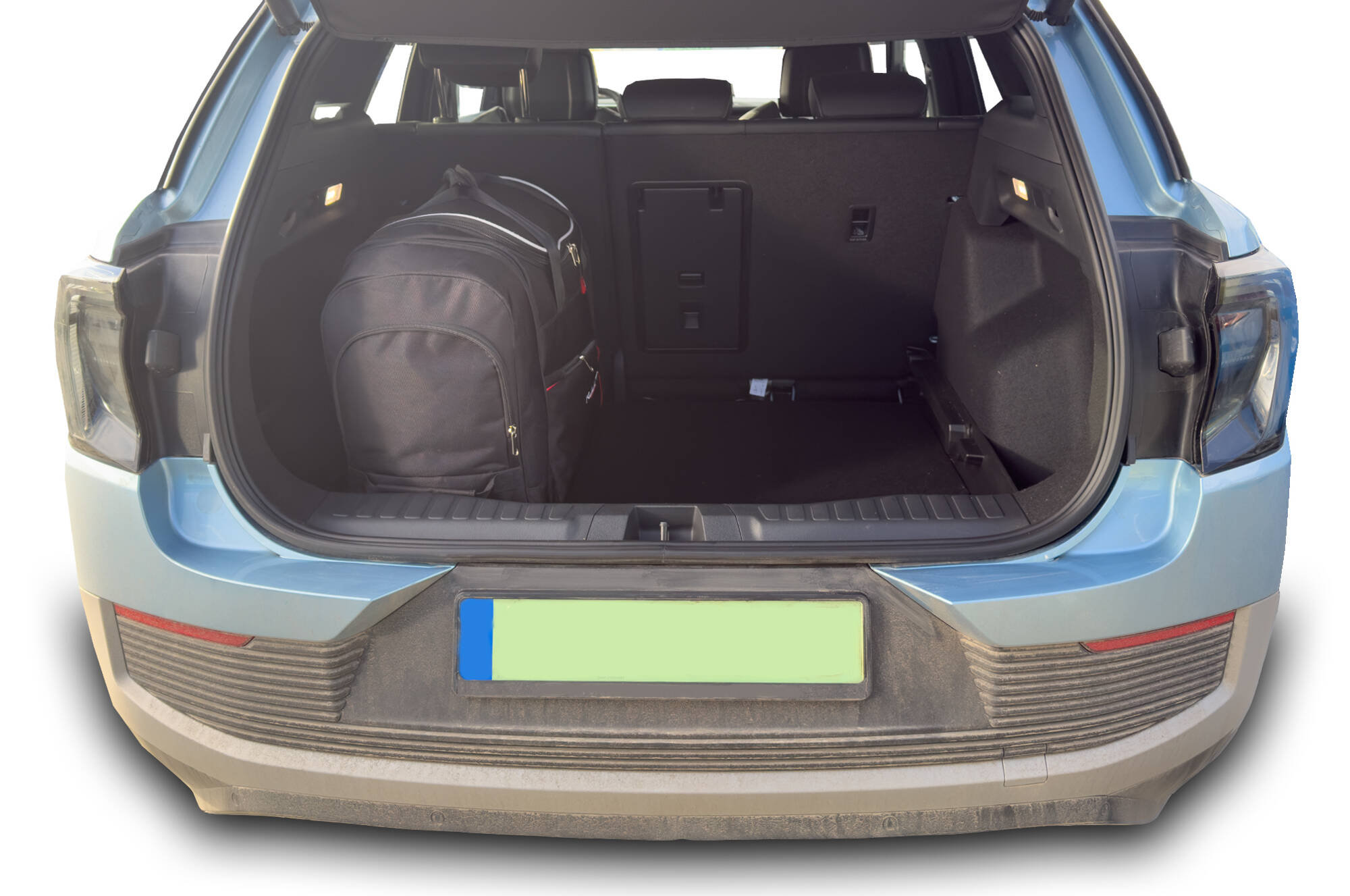Torby KJUST TROLLEY do Ford Explorer Electric VI — torby wyjmowane z bagażnika krok po kroku
