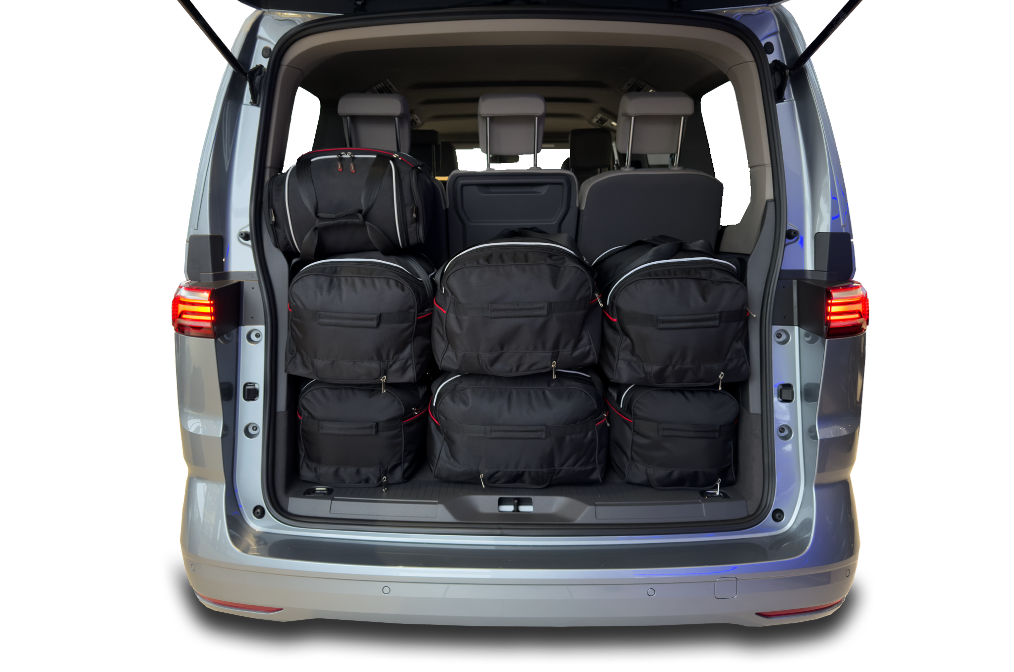 Torby KJUST SPORT do Volkswagen Multivan L2 T7 — torby wyjmowane z bagażnika krok po kroku