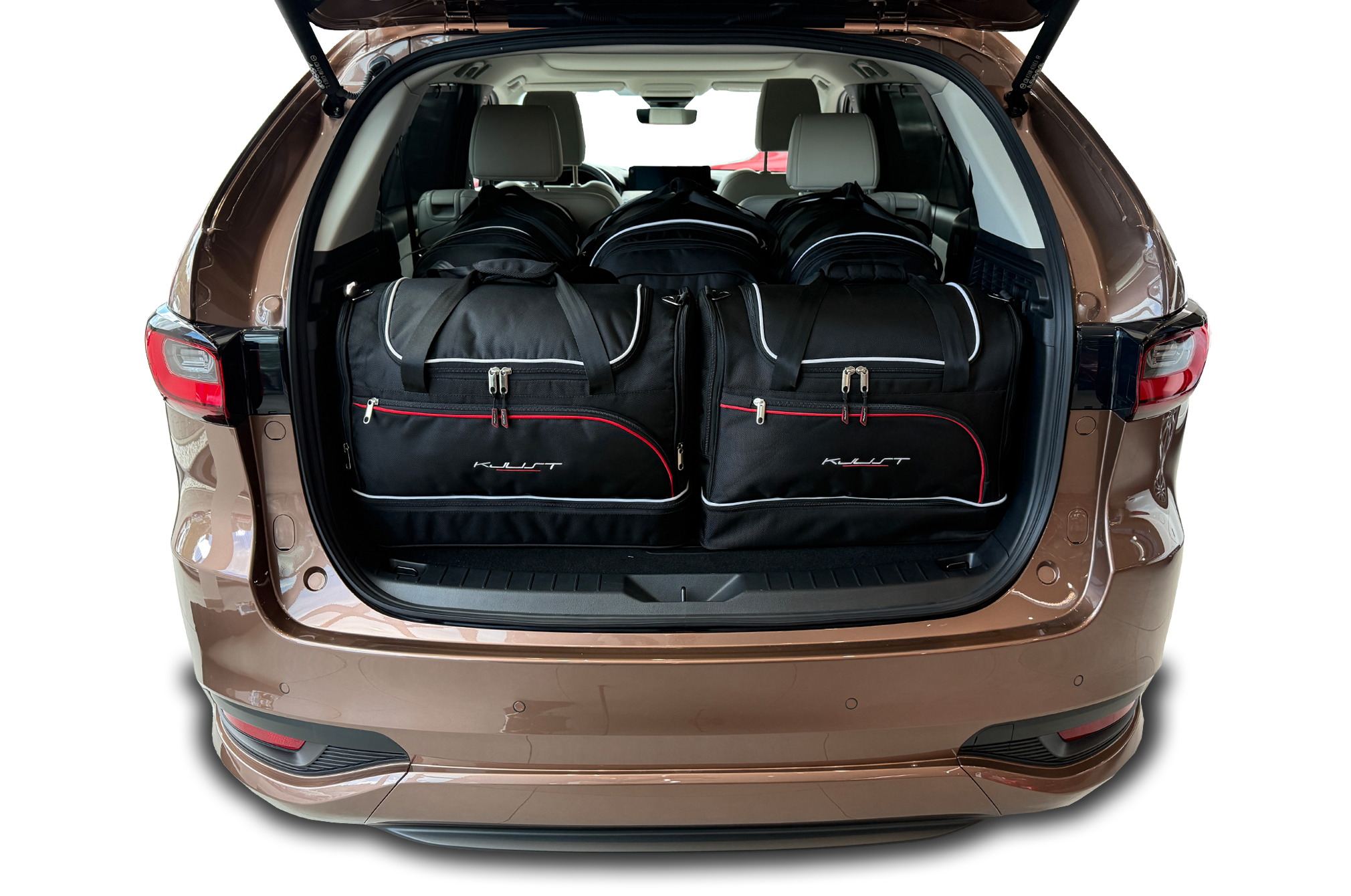 Torby KJUST SPORT do Mazda CX-80 Plug-In Hybrid I (KL) — zestaw ułożony w bagażniku