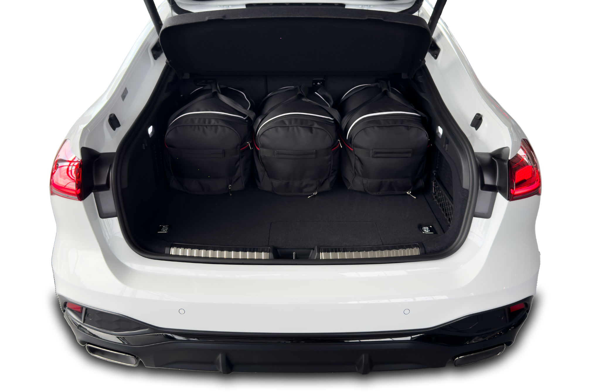 Torby KJUST SPORT do Audi A5 / S5 Limousine Plug-In Hybrid B10 — torby wyjmowane z bagażnika krok po kroku