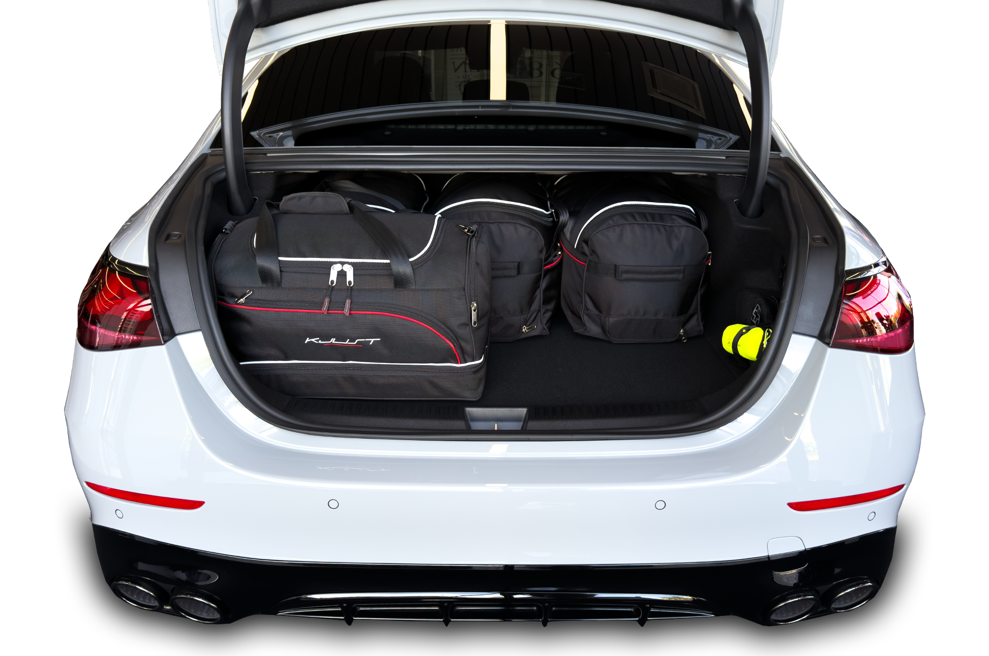 Torby KJUST SPORT do Mercedes-Benz E Limousine Plug-In Hybrid S214 — torby wyjmowane z bagażnika krok po kroku
