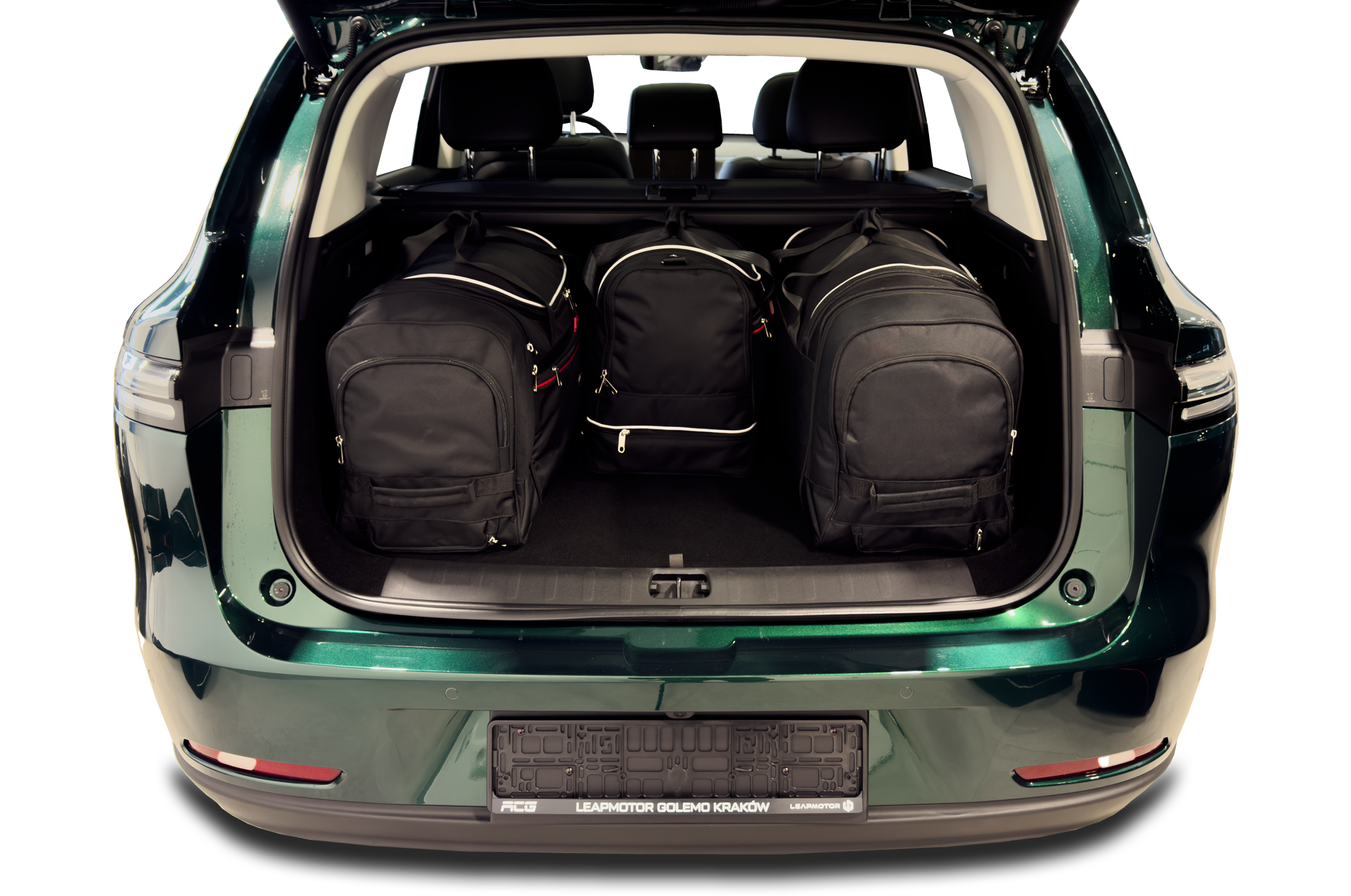 Torby KJUST SPORT do Leapmotor C10 Plug-In Hybrid I — torby wyjmowane z bagażnika krok po kroku