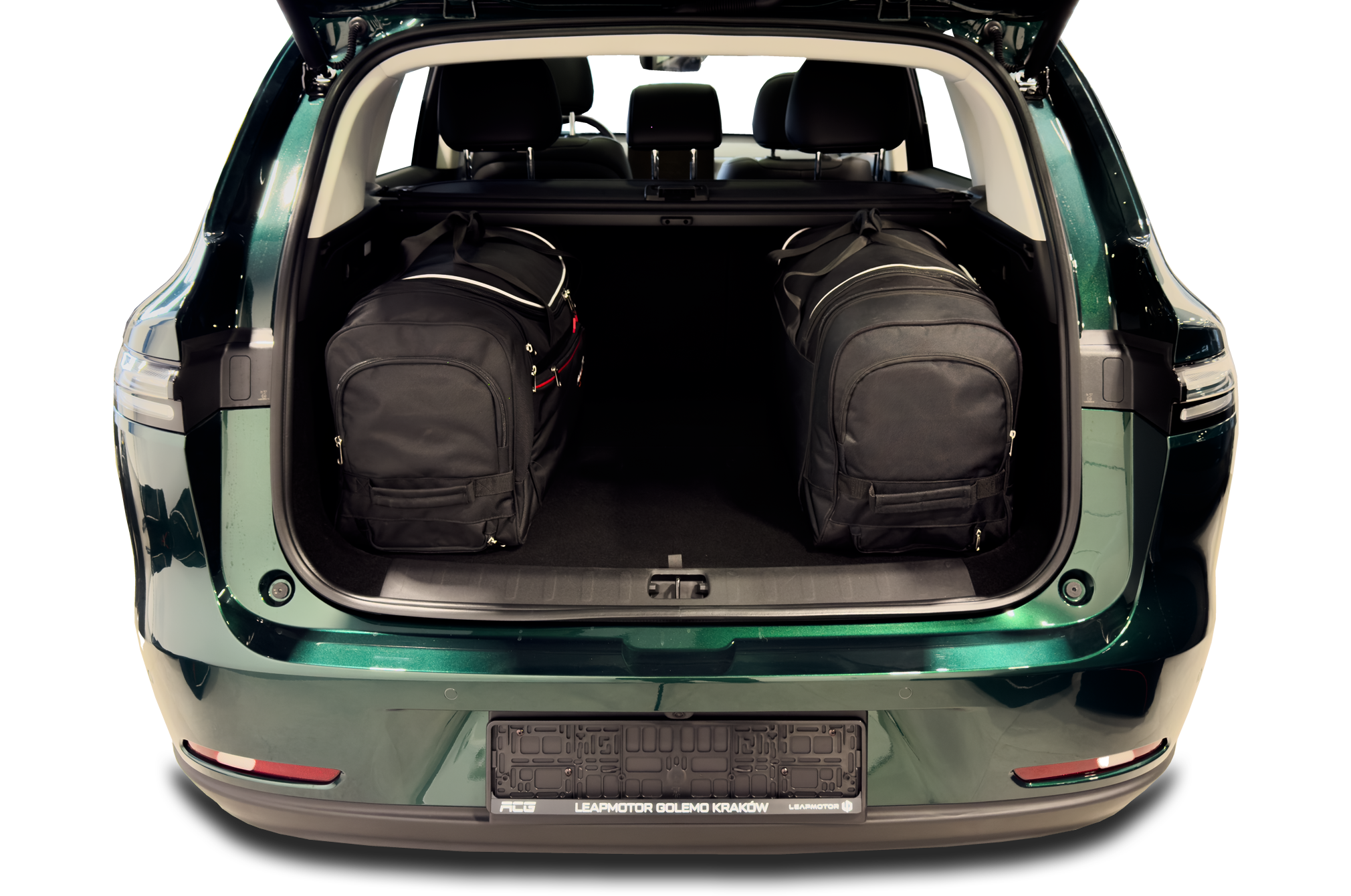 Torby KJUST SPORT do Leapmotor C10 Plug-In Hybrid I — torby wyjmowane z bagażnika krok po kroku