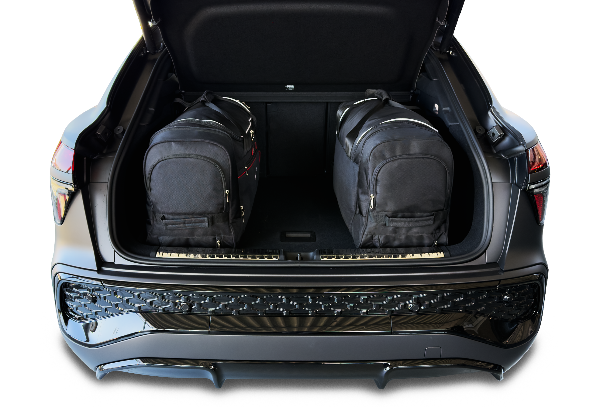 Torby KJUST SPORT do Audi Q3 Sportback FJ — torby wyjmowane z bagażnika krok po kroku