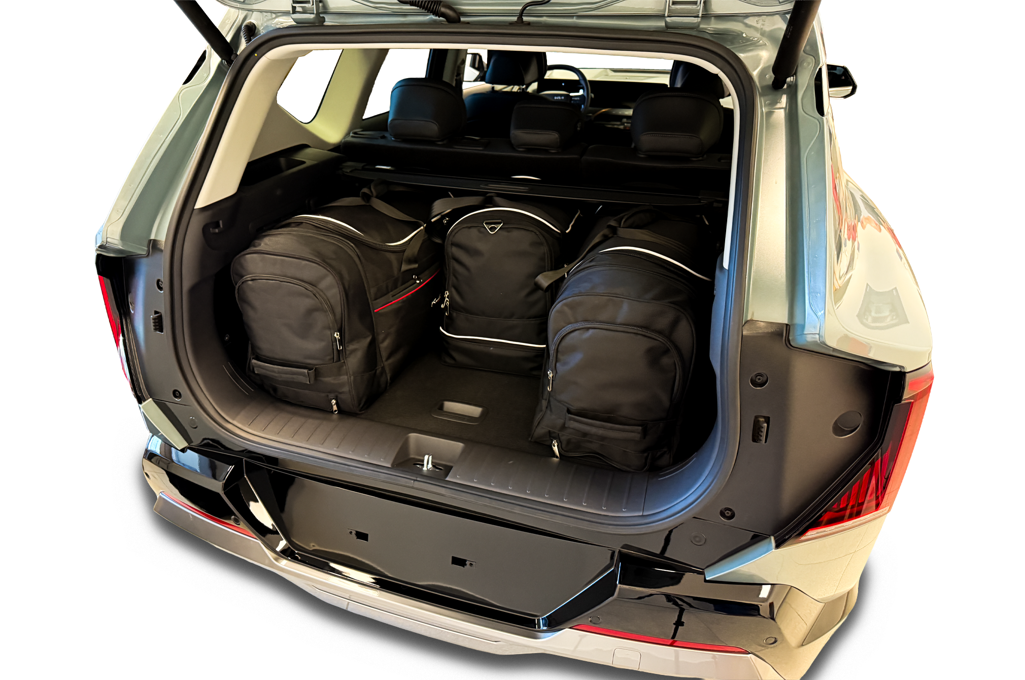 Torby KJUST SPORT do Kia EV5 Electric I — torby wyjmowane z bagażnika krok po kroku