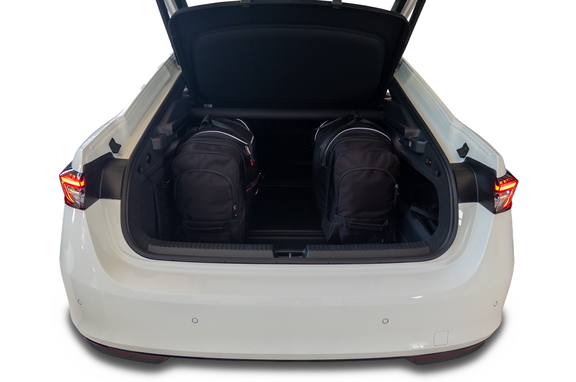Torby KJUST AERO do Skoda Superb Liftback IV — torby wyjmowane z bagażnika krok po kroku